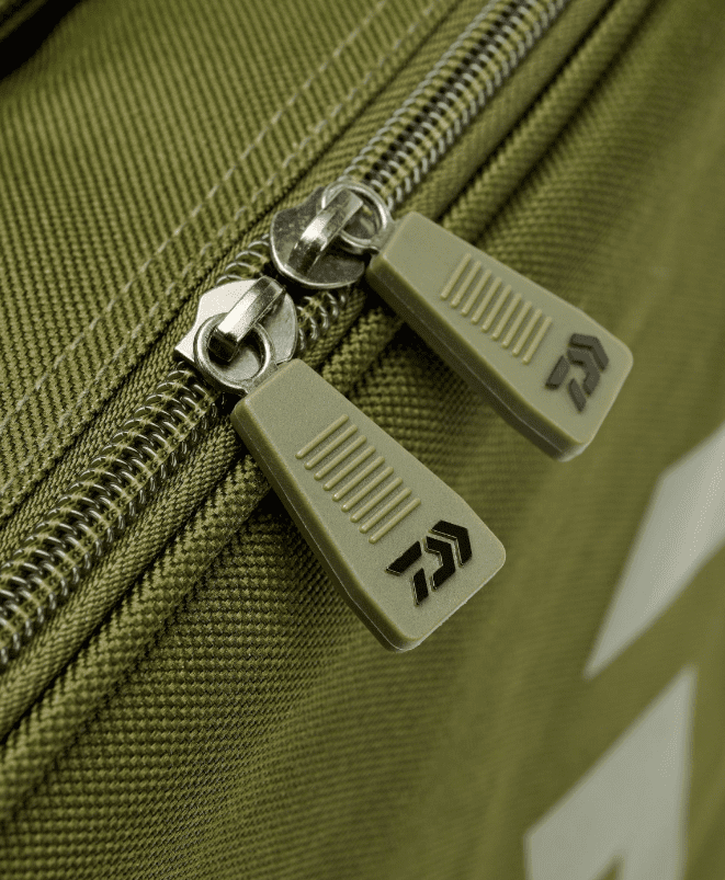 Daiwa Black Widow Compact Tackle Bag 5 Daiwa Black Widow Compact Tackle Bag – Bild 3